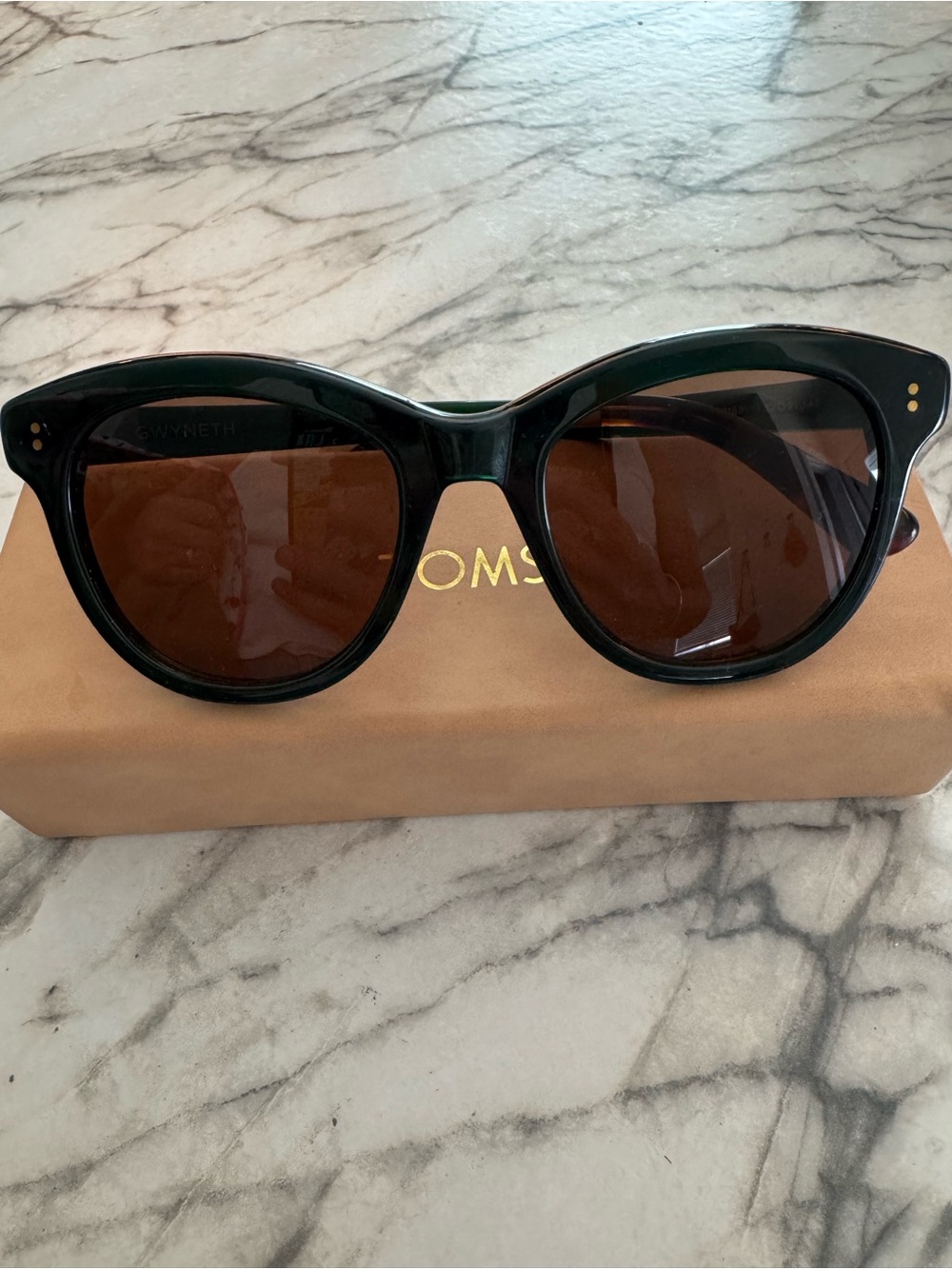 TOMS dark greeb Cat-Eye Sunglasses with Brown Lenses